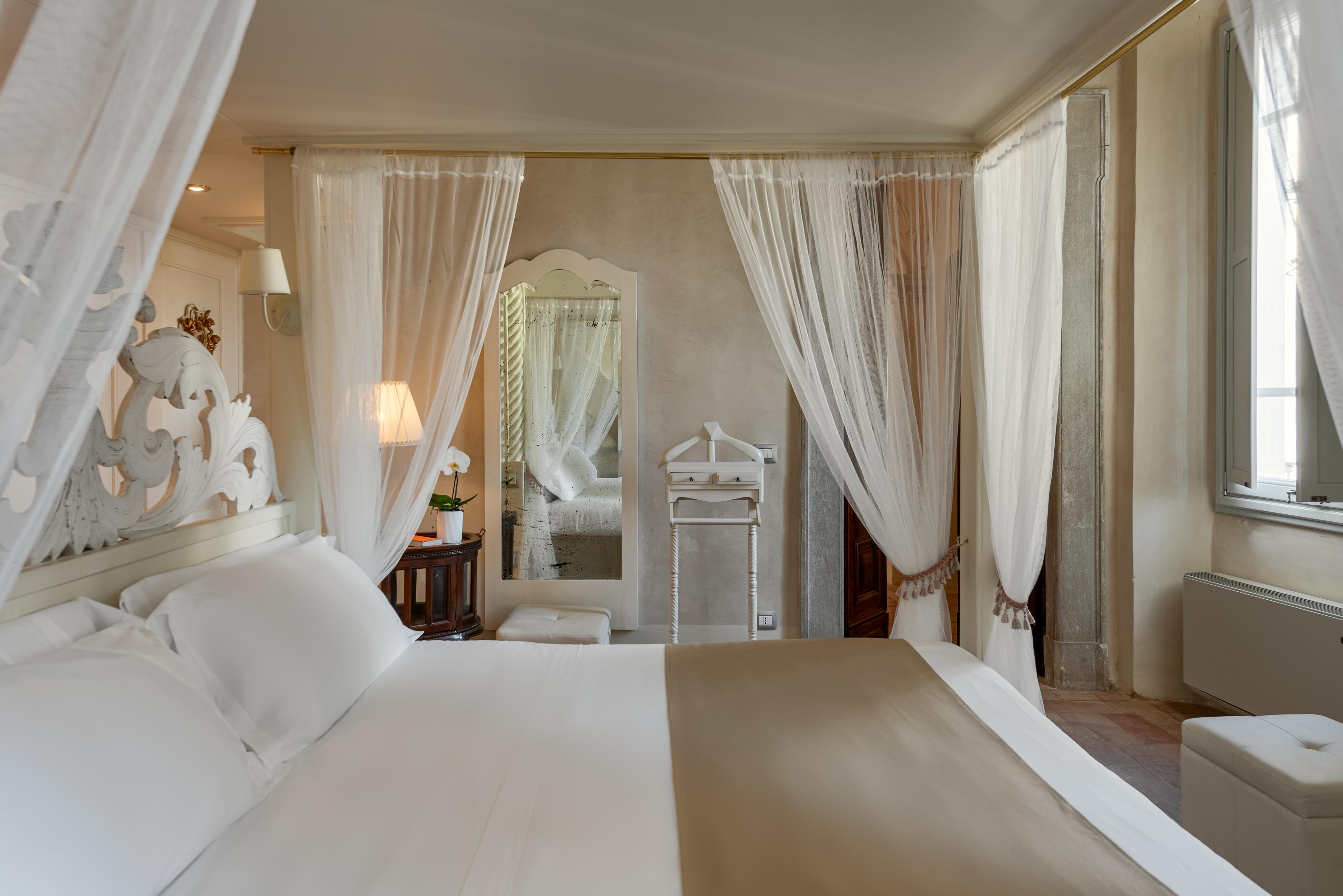 Hotel Palazzo Novello Монтикьяри Экстерьер фото