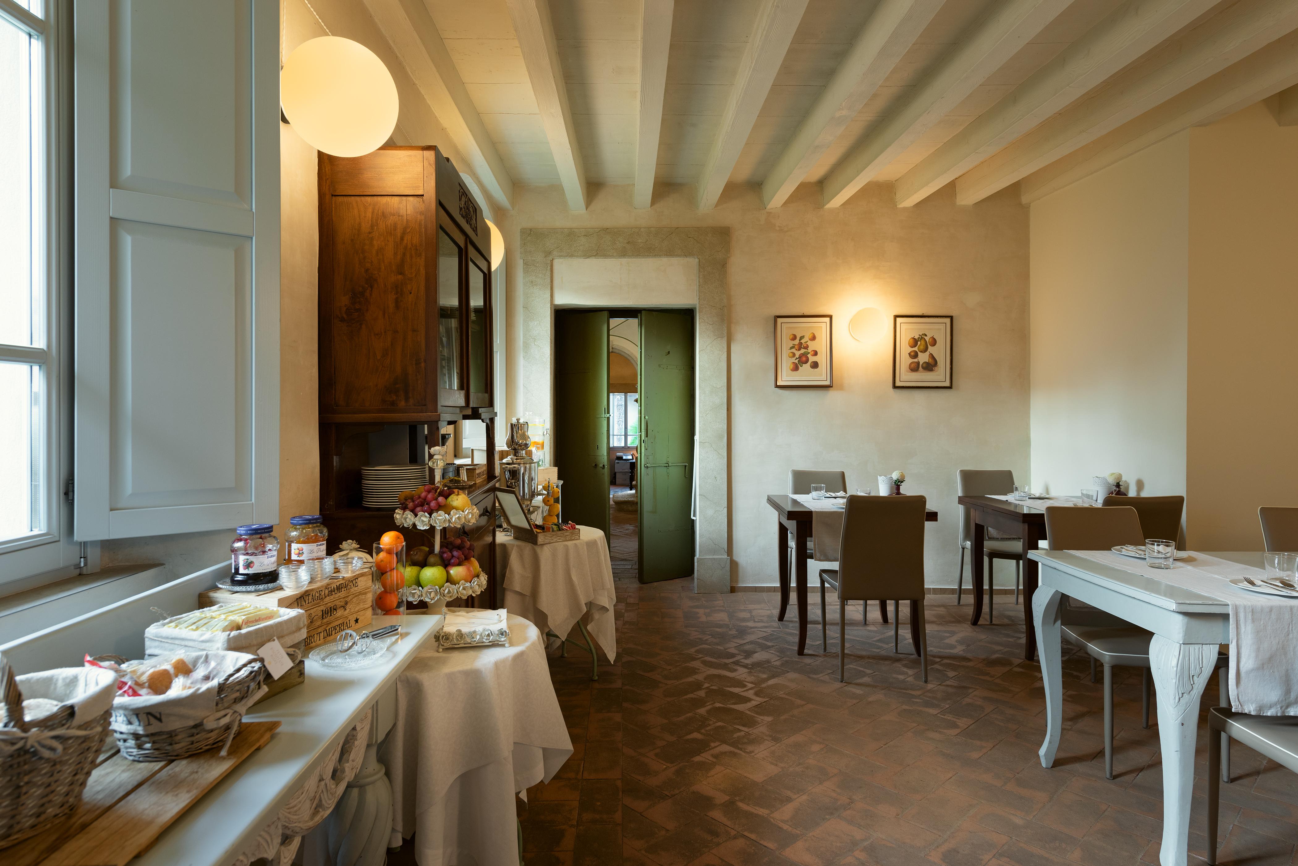 Hotel Palazzo Novello Монтикьяри Экстерьер фото