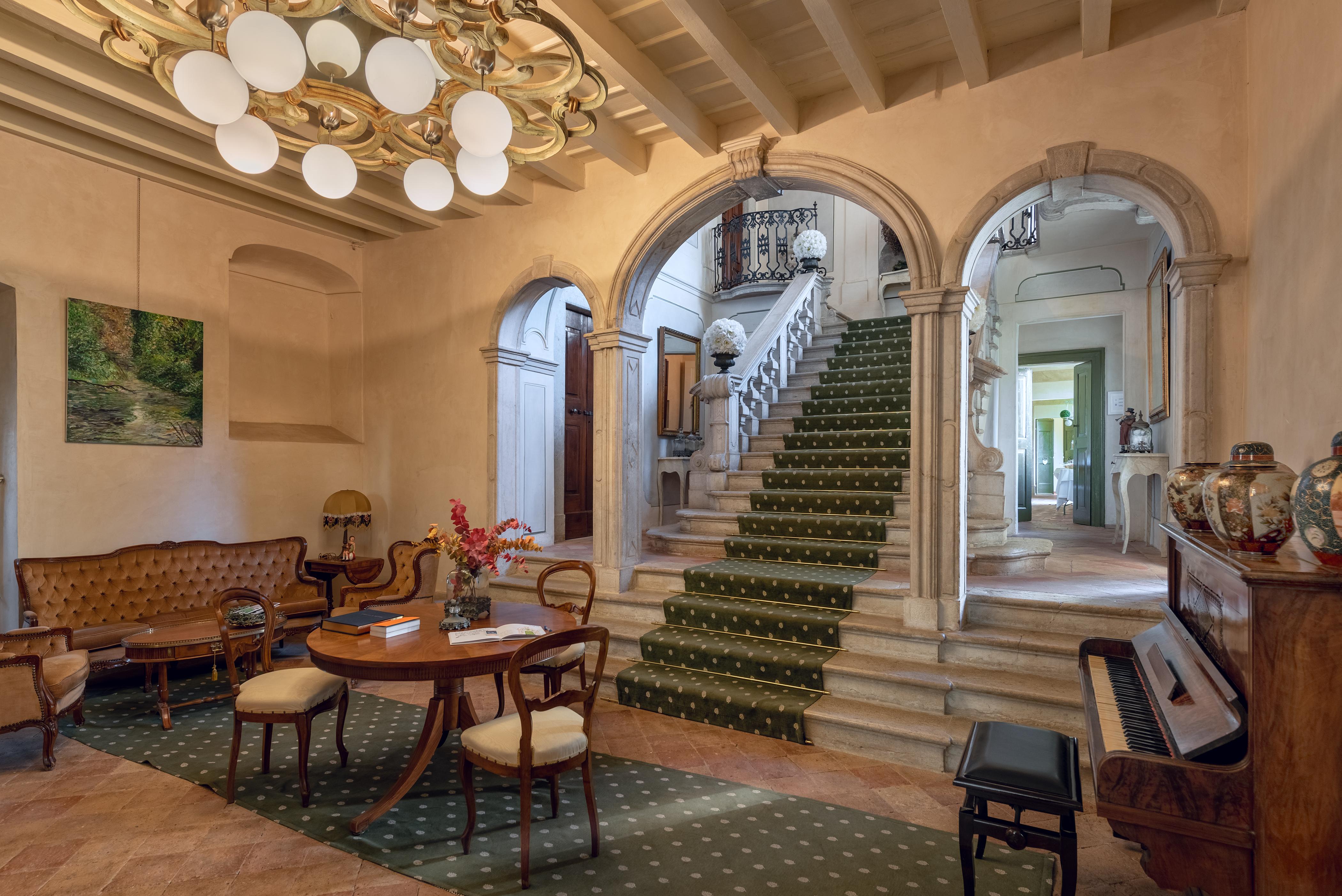 Hotel Palazzo Novello Монтикьяри Экстерьер фото