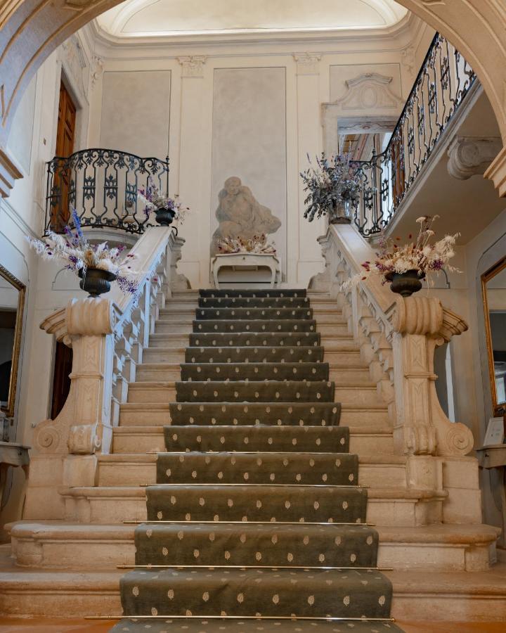 Hotel Palazzo Novello Монтикьяри Экстерьер фото