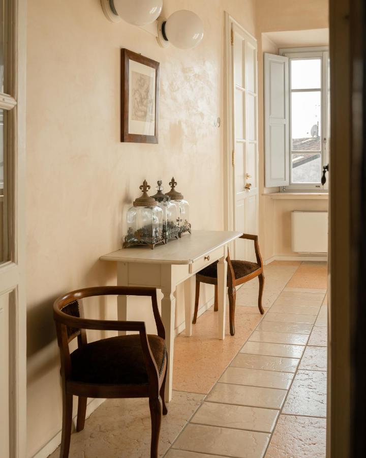 Hotel Palazzo Novello Монтикьяри Экстерьер фото