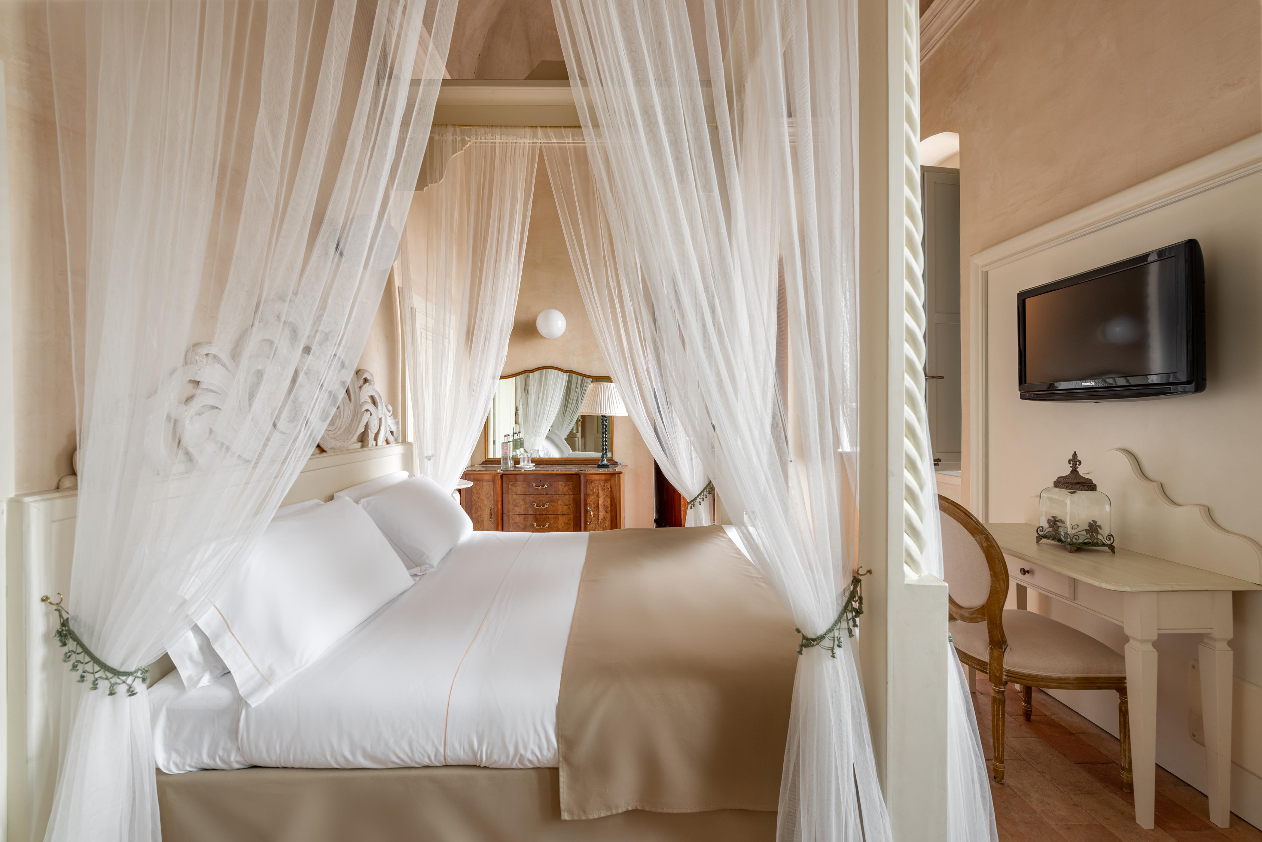 Hotel Palazzo Novello Монтикьяри Экстерьер фото