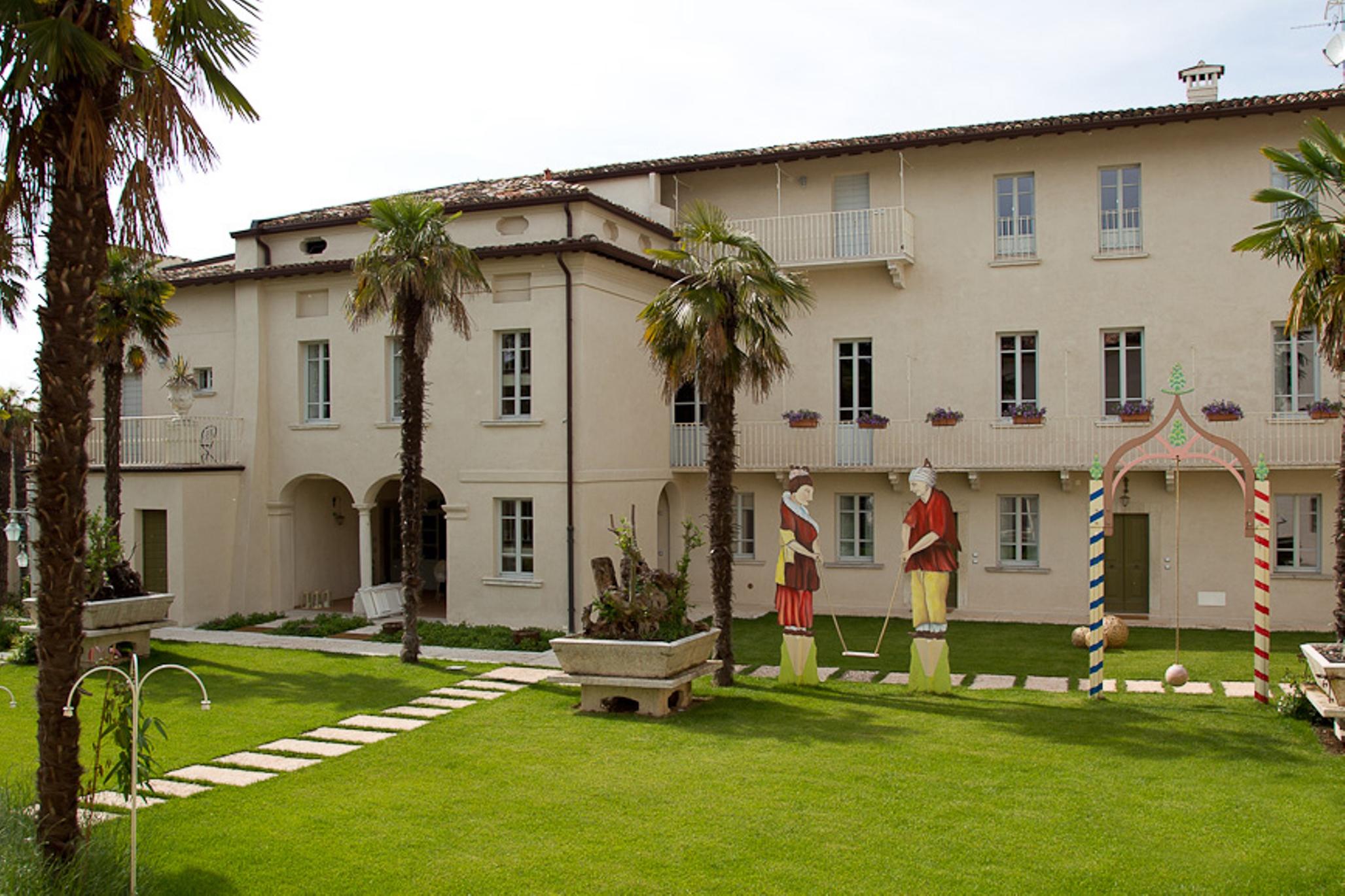 Hotel Palazzo Novello Монтикьяри Экстерьер фото