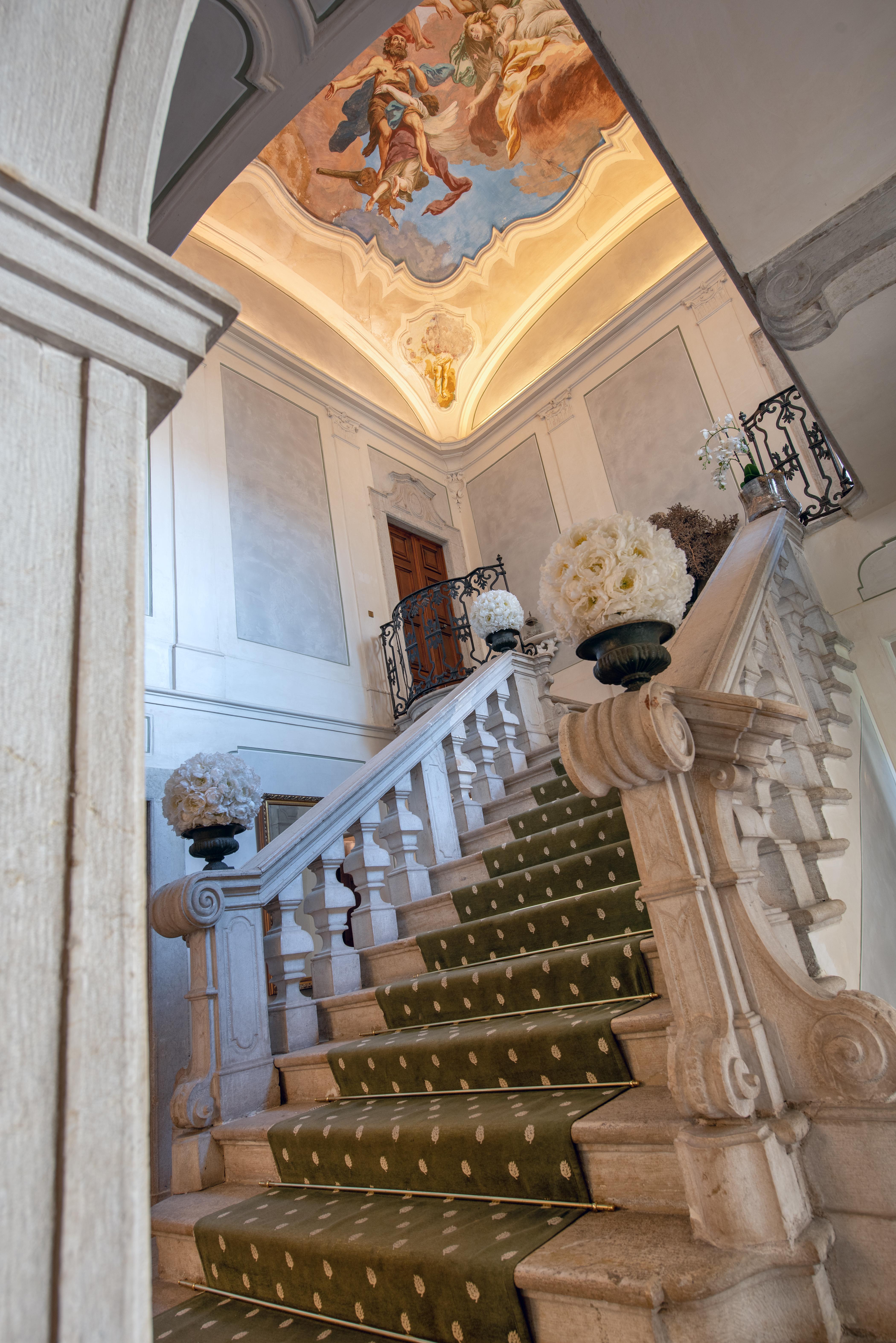 Hotel Palazzo Novello Монтикьяри Экстерьер фото