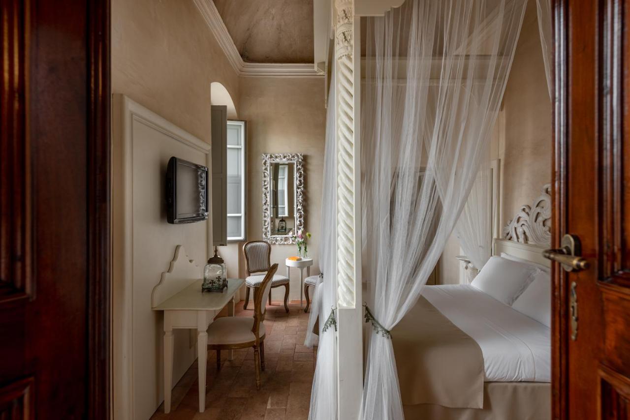 Hotel Palazzo Novello Монтикьяри Экстерьер фото